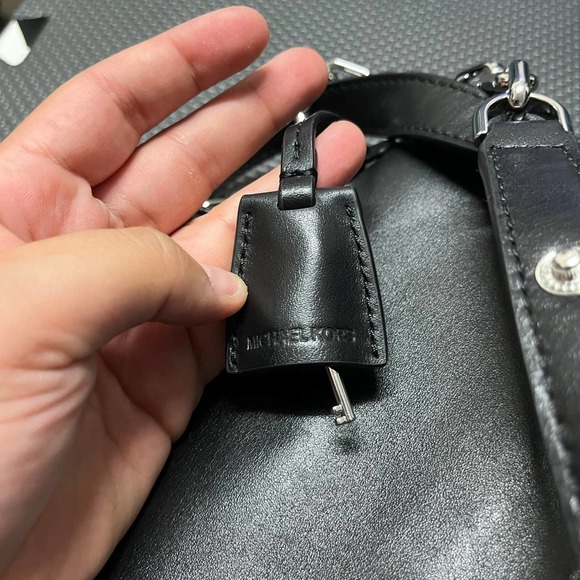 Michael Kors Cece Black Chain Shoulder Bag Leather Womens - Picture 11 of 12